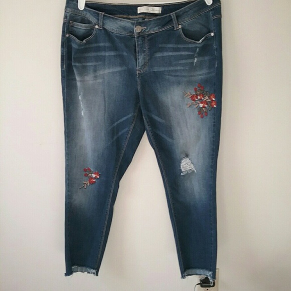 Women’s Plus Size Jeans